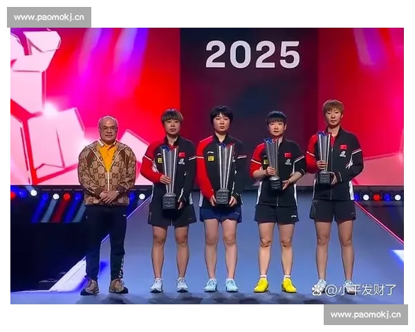 奇迹!女双冠军一路过关斩将,最终捧起奖杯! 奇迹!女双冠军一路过关斩将,最终捧起奖杯!