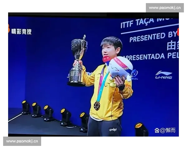 当颁奖嘉宾成为“表情包”，世界杯的快乐你懂吗